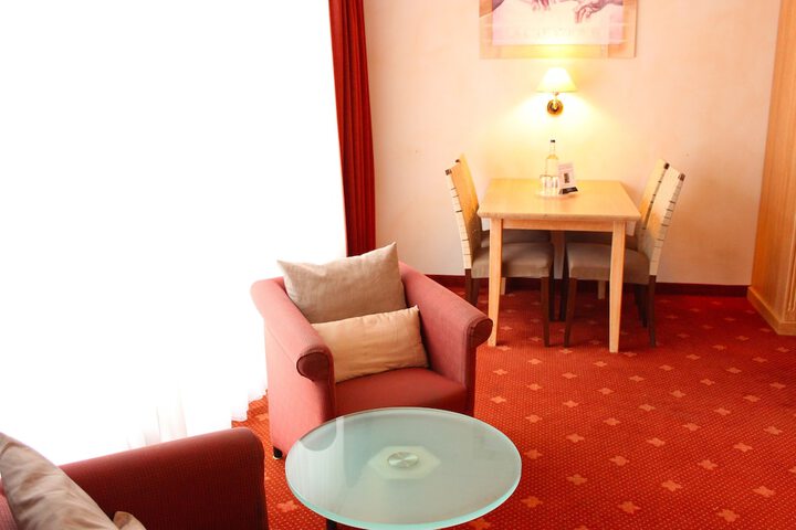 Room 26 of 62