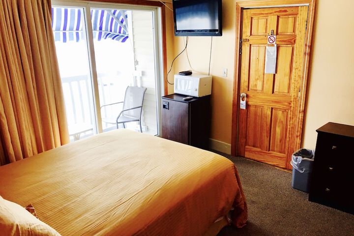 Room 16 of 32