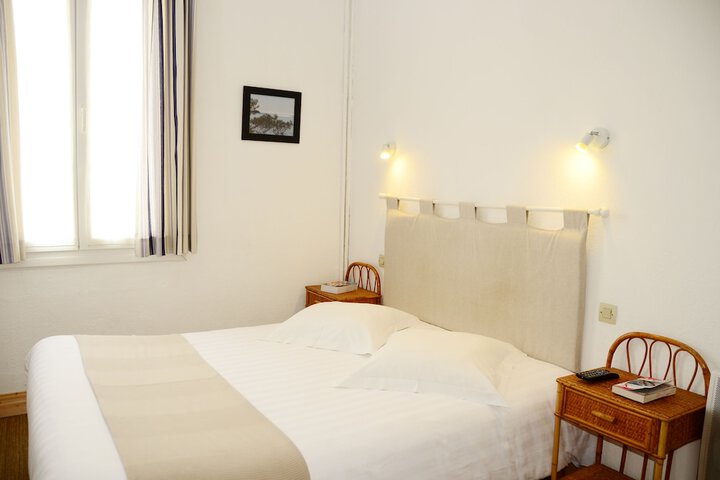 Room 12 of 43