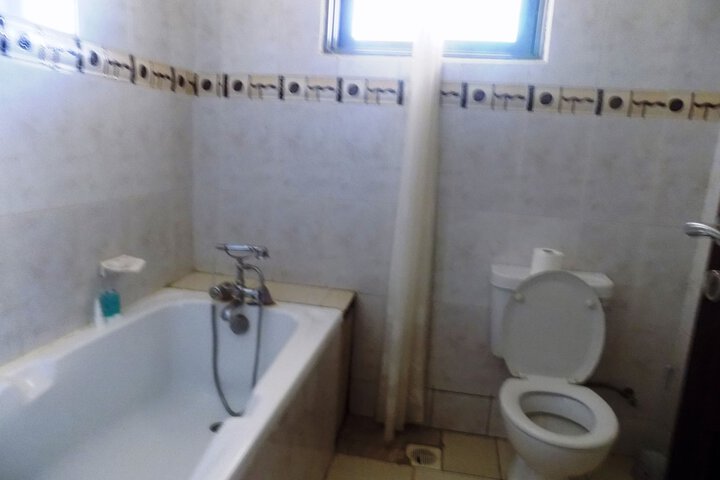 Room 17 of 24
