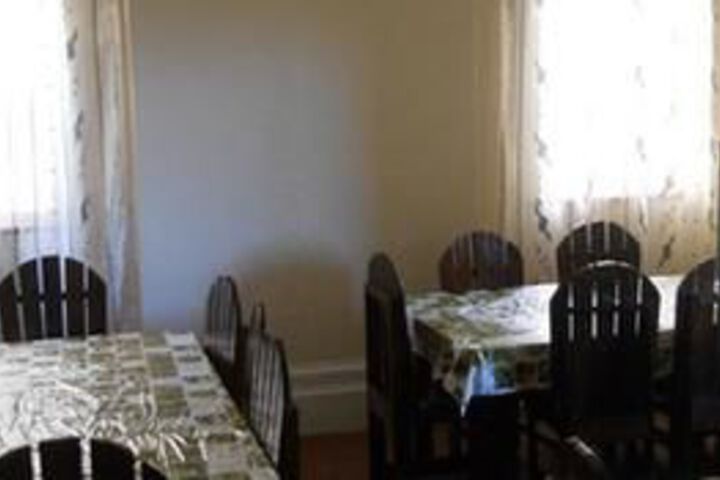 Dining 3 of 5