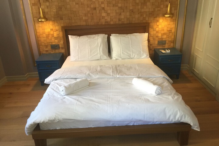 Room 14 of 36