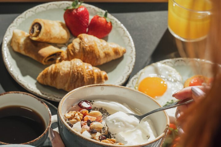 Breakfast/Coffee Service 84 of 101