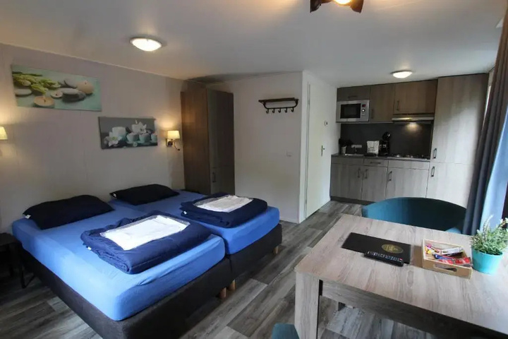 Room 3 of 9
