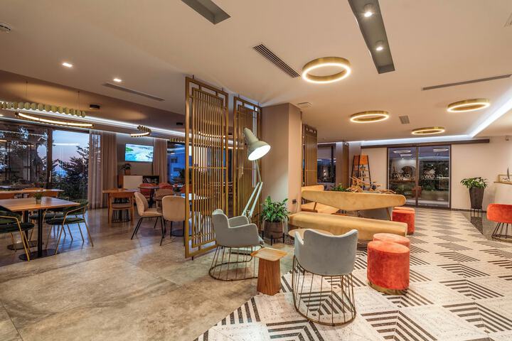 Hotel Interior 134 of 163