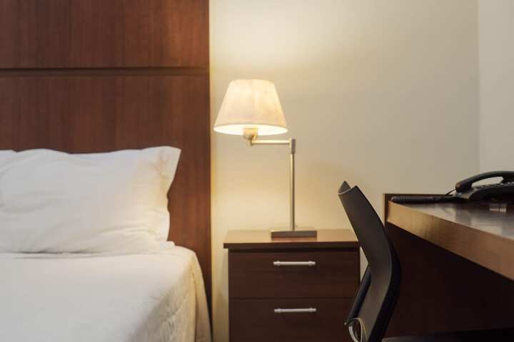 Room 18 of 114