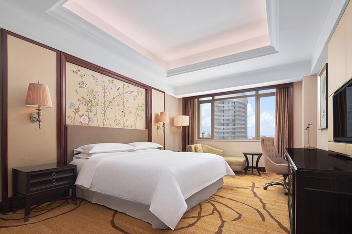Room 19 of 71