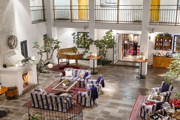 Lobby Photos