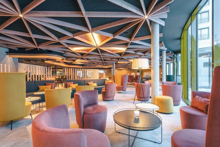 Hotel Lobby