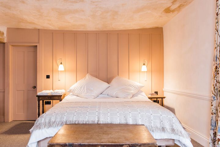 Room 28 of 56