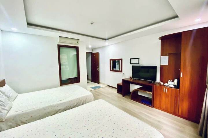 Room 15 of 31