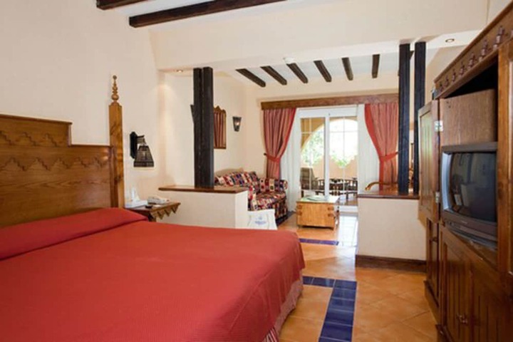 Room 4 of 19