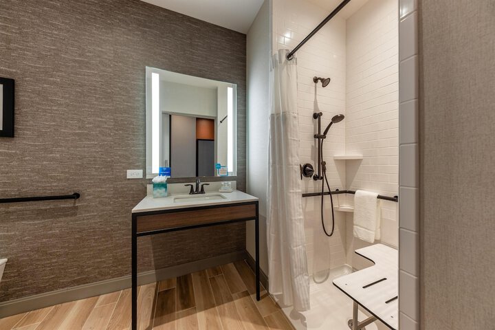 Bathroom shower