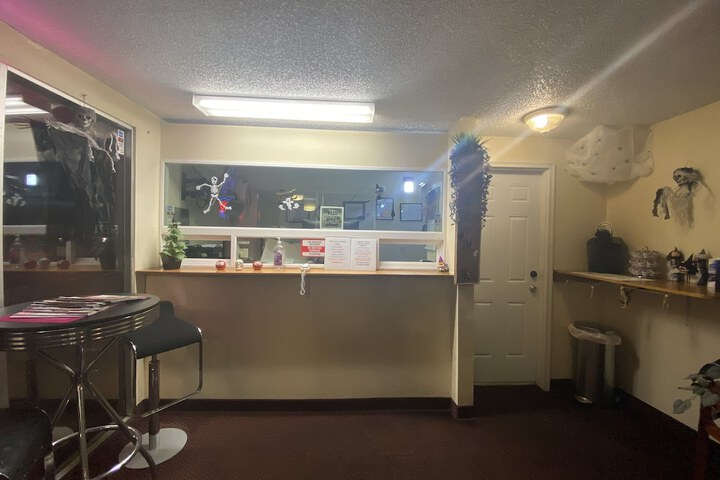 Hotel Interior 7 of 32