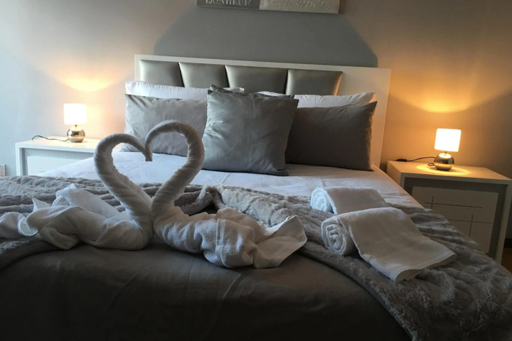 Room 4 of 17