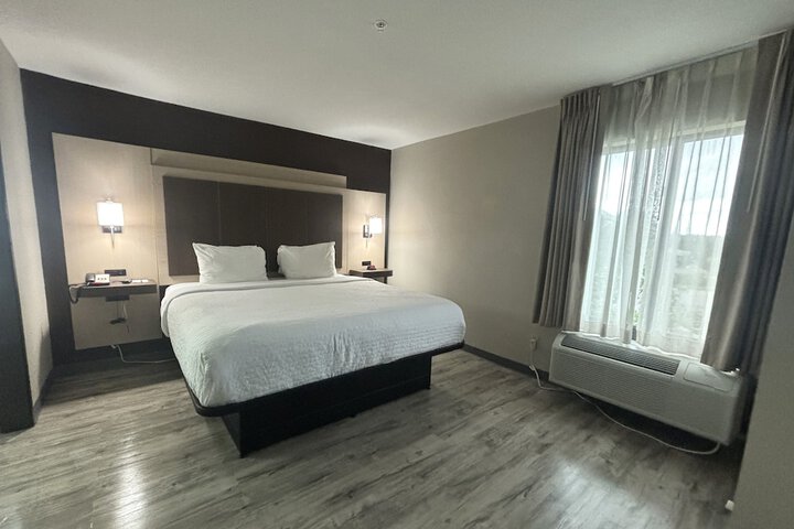 Room 15 of 49