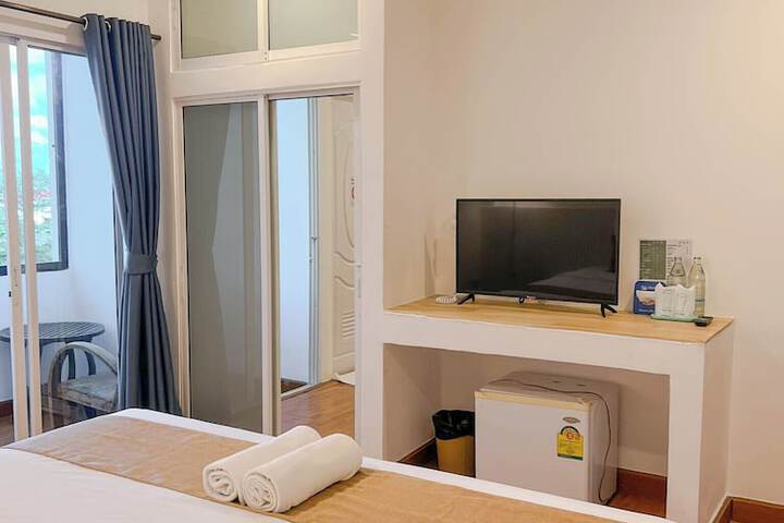 Room 33 of 94