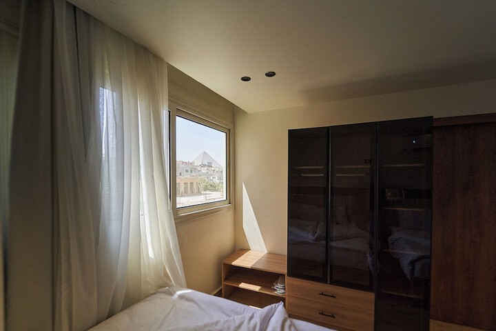 Room 34 of 174