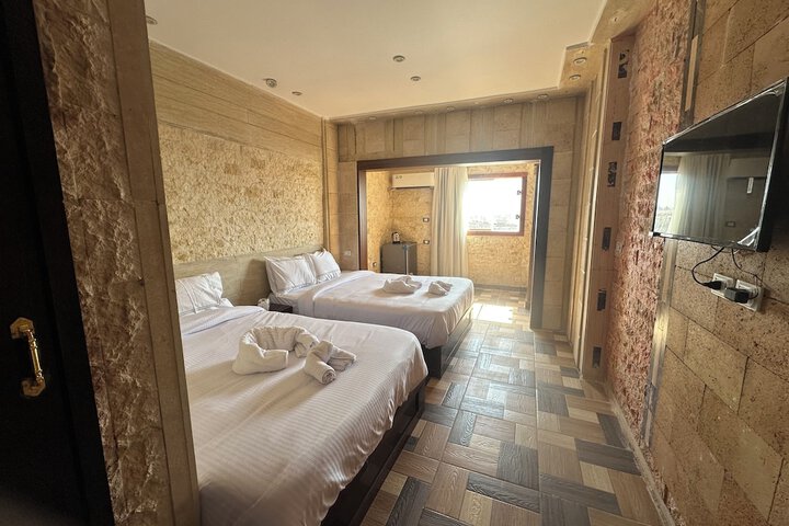 Room 8 of 34