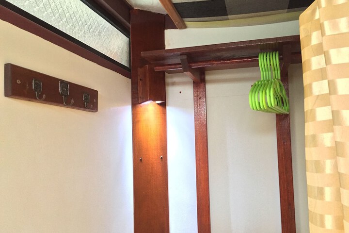 Room 5 of 64