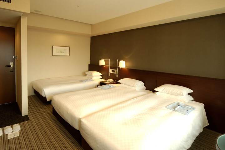 Room 19 of 46