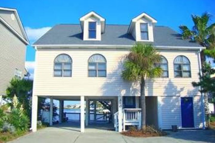 Photo of Pelican Bay 4 Br Home by RedAwning