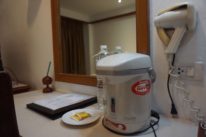 Room amenity