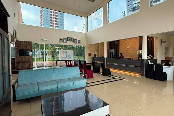 Guest Lobby