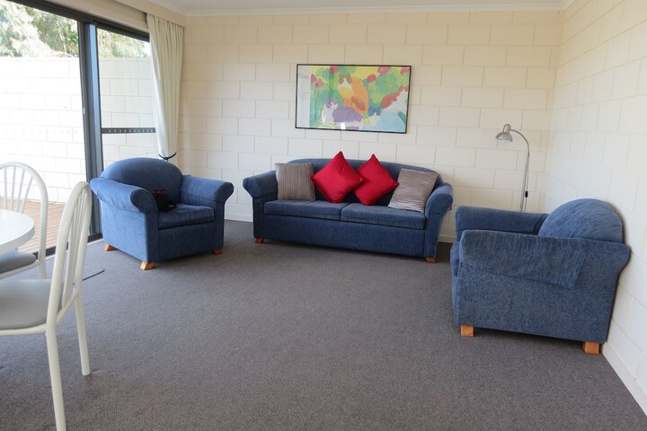 Room 14 of 27