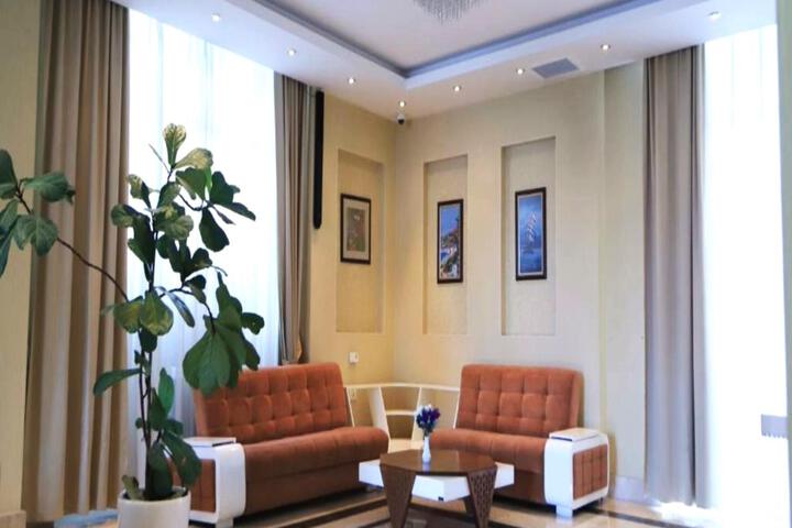 Hotel Interior 10 of 31