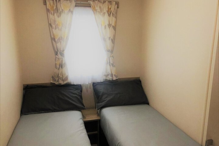 Room 2 of 55