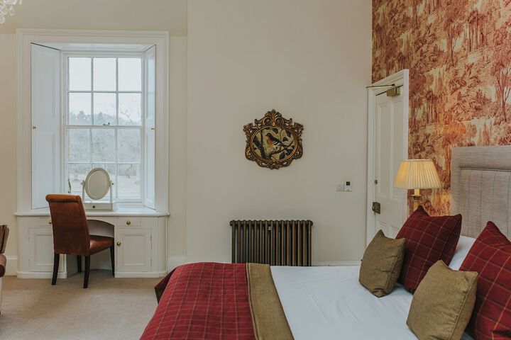 Room 34 of 93