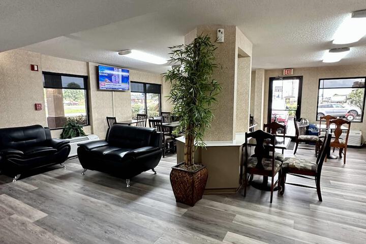 Guest Lobby