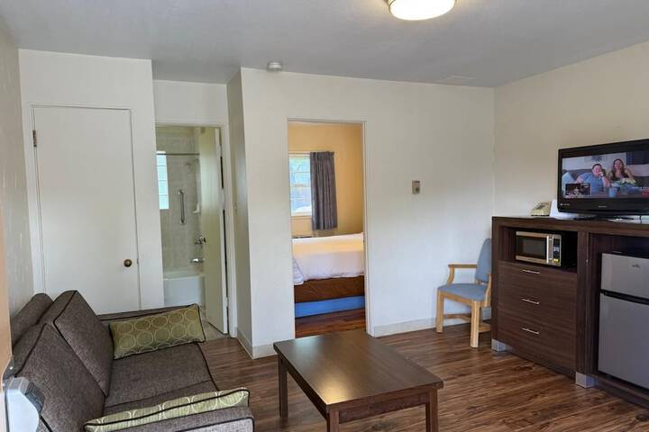 Room 25 of 46