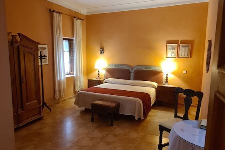 Room 30 of 80