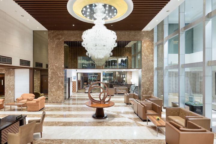 Hotel 2 of 32