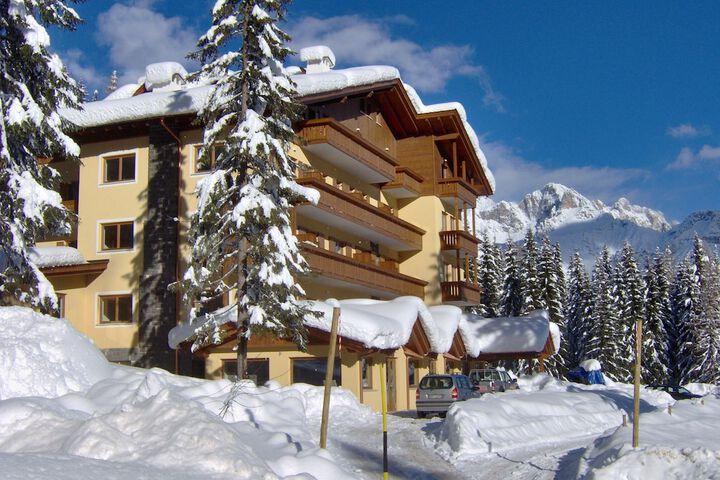 Hotel 80 of 88