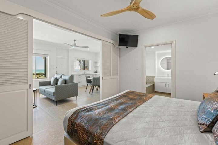 Room 20 of 66