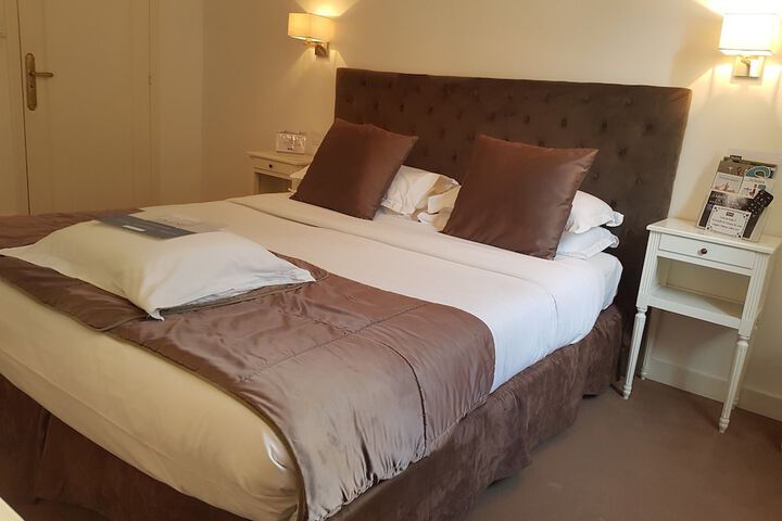 Room 19 of 225