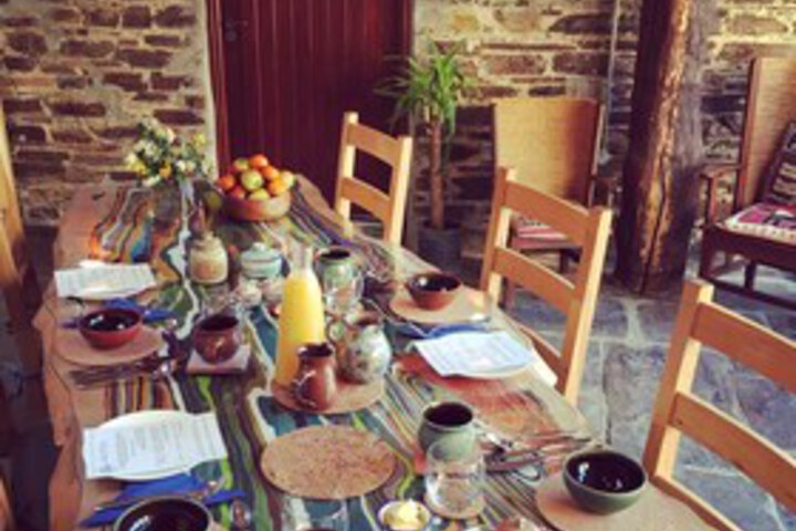 Lee Byre Explore. Eat. Sleep.