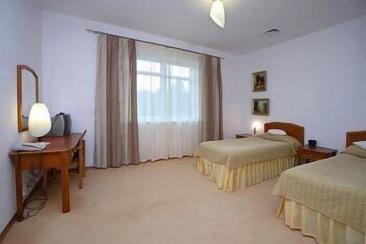 Room 12 of 45