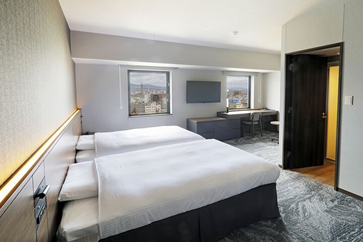 Room 9 of 49