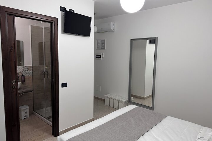 Room 21 of 62