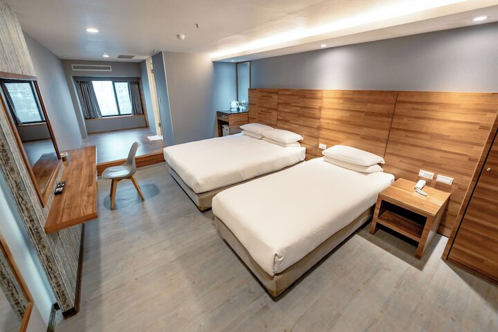 Room 11 of 46