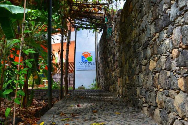 Exterior of Oasis Paul Residencial