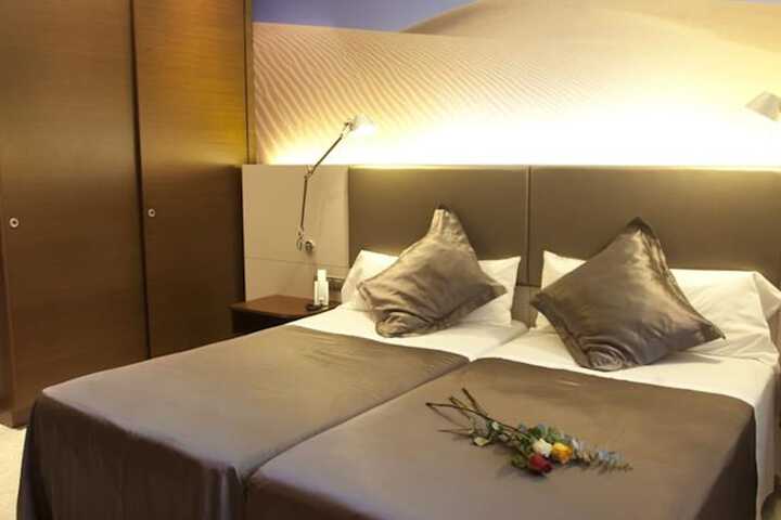 Room 5 of 50