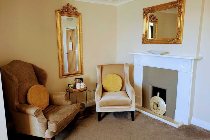 Room 4 of 36
