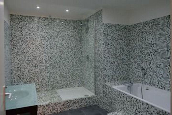 Room 2 of 22