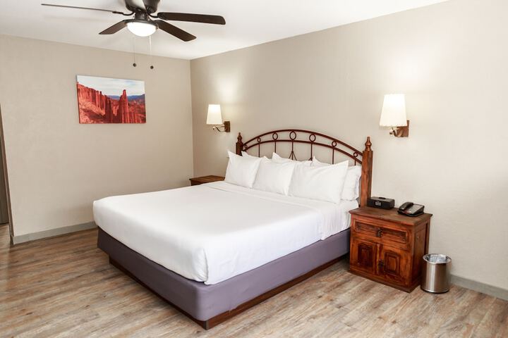 Room 15 of 53
