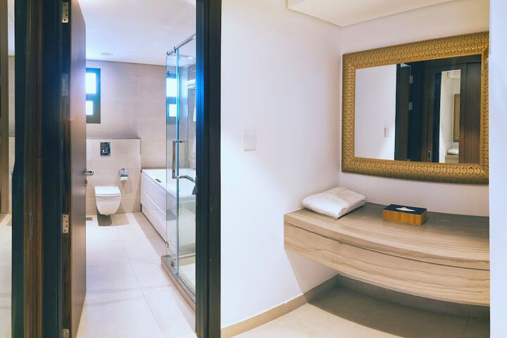 Room 29 of 52